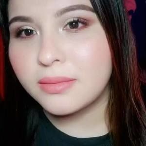 Meet your Posher, Xiomara